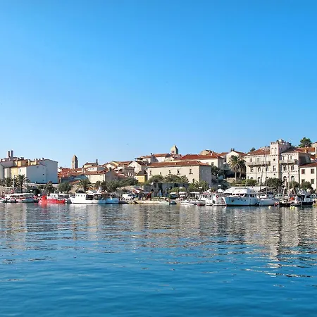 Copun By Interhome Rab Town