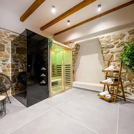 Copun By Interhome Case de vacanță Rab Town